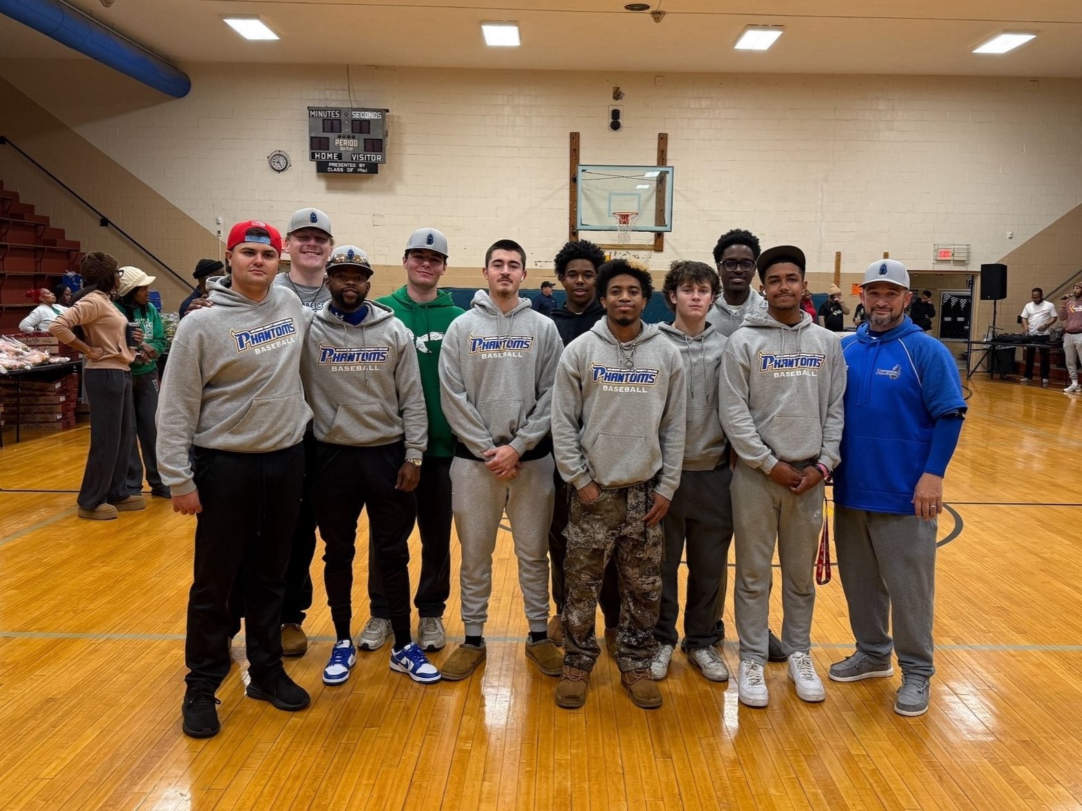 Baseball Phantoms Drive In Holiday Cheer for Delco Families